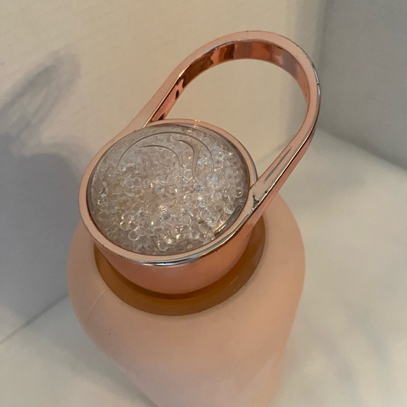 Apana Reusable Glass Water Bottle, Prach/Pink Silicone Sleeve, Sparkle Top 20 oz - Picture 5 of 7